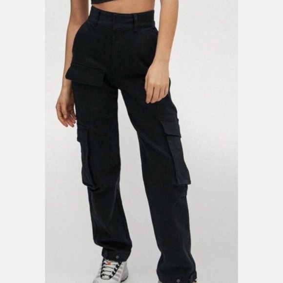 TNA Pants - Aritzia TNA Bushwick Black Cargo Pants NWT!